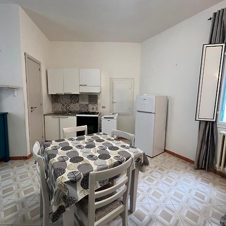 מונופולי Appartamentino Nel Chiasso מראה חיצוני תמונה