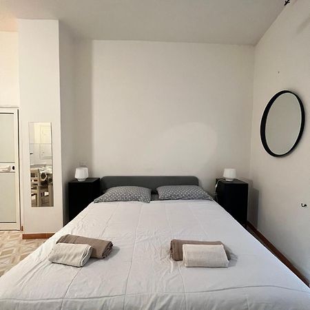 מונופולי Appartamentino Nel Chiasso מראה חיצוני תמונה